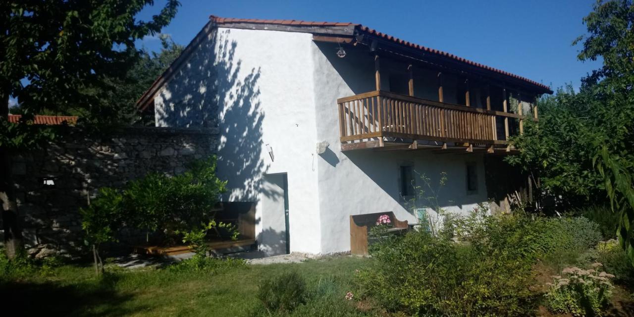 Apartmaji Hedera Komen Kültér fotó
