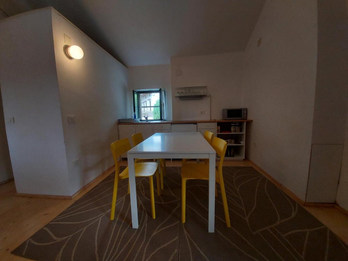 Apartmaji Hedera Komen Kültér fotó